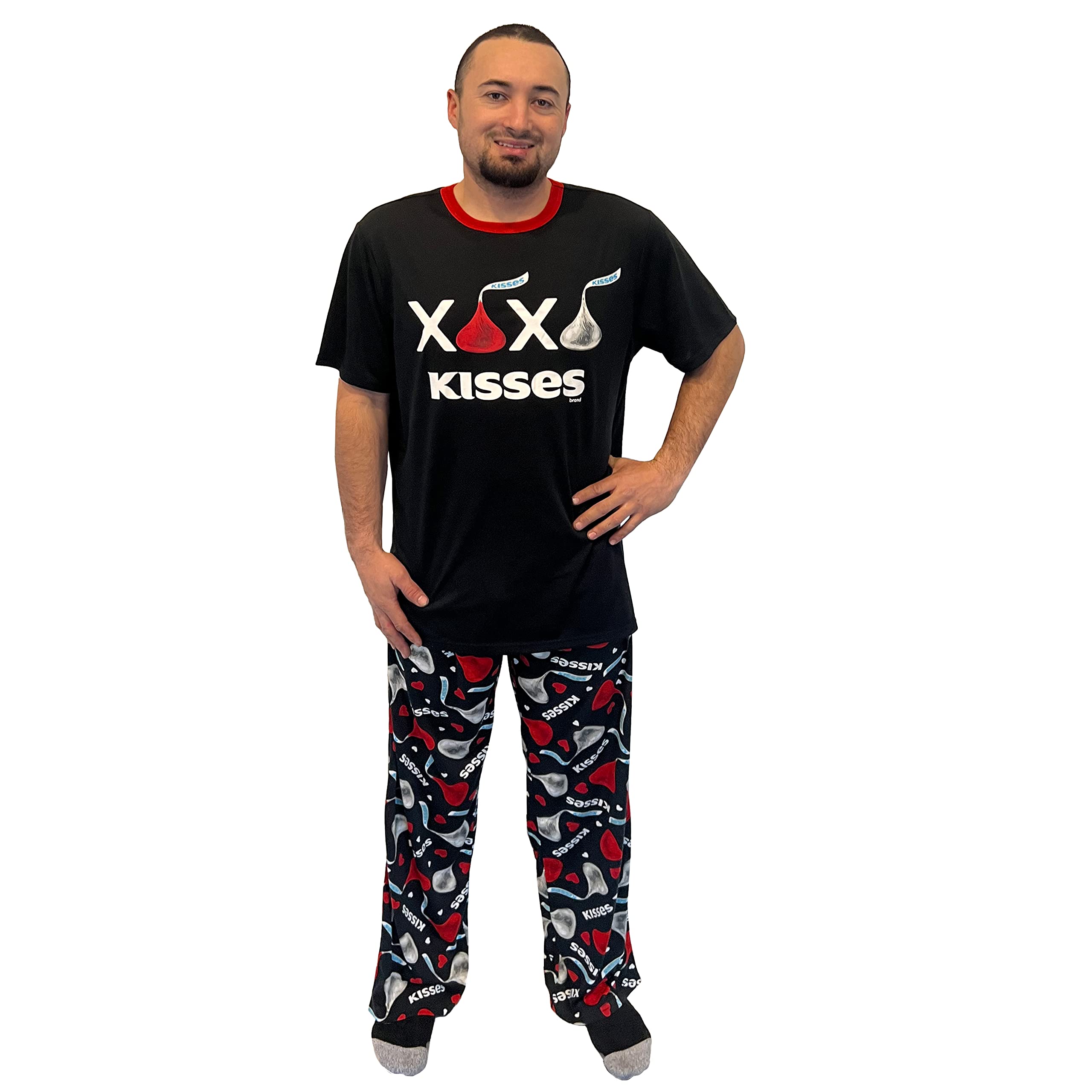 HERSHEY'S Men's Hugs & Kisses Soft Warm Cotton T-Shirt w/Pants Pajama Sets
