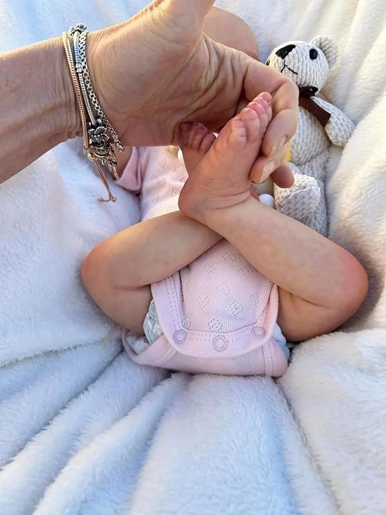 19 Inch Reborn Baby Dolls Full Body Vinyl Sleeping Realistic Newborn Girl with Painted Hair Toddler Play Toy Gift for Kids Age 6+