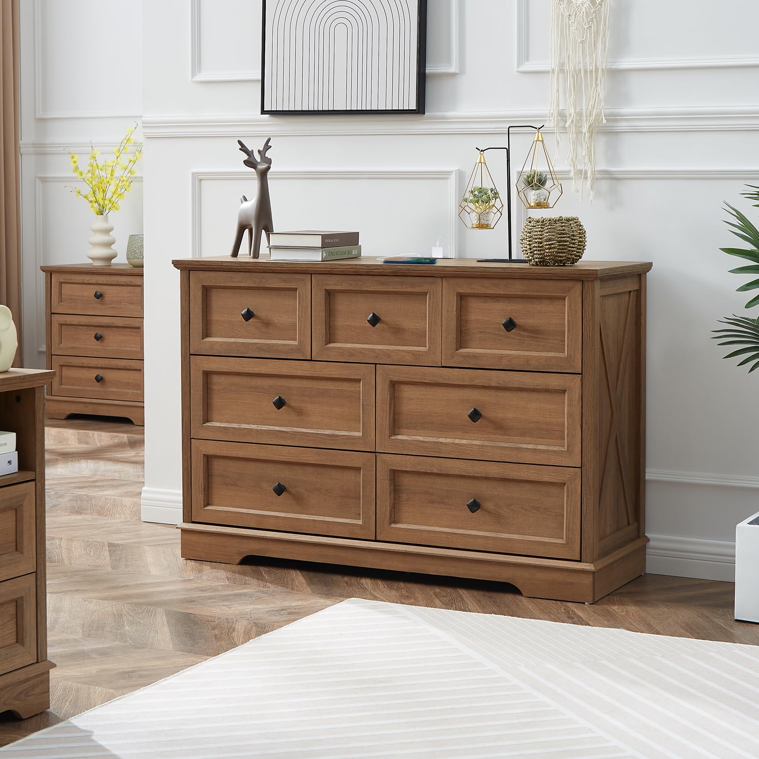NONGSHIM 7 Drawer Dressers, Farmhouse Dresser Chest of Drawer for Bedroom, Modern Wood Drawer Dresser with Charging Station, Chest of Drawers Storage