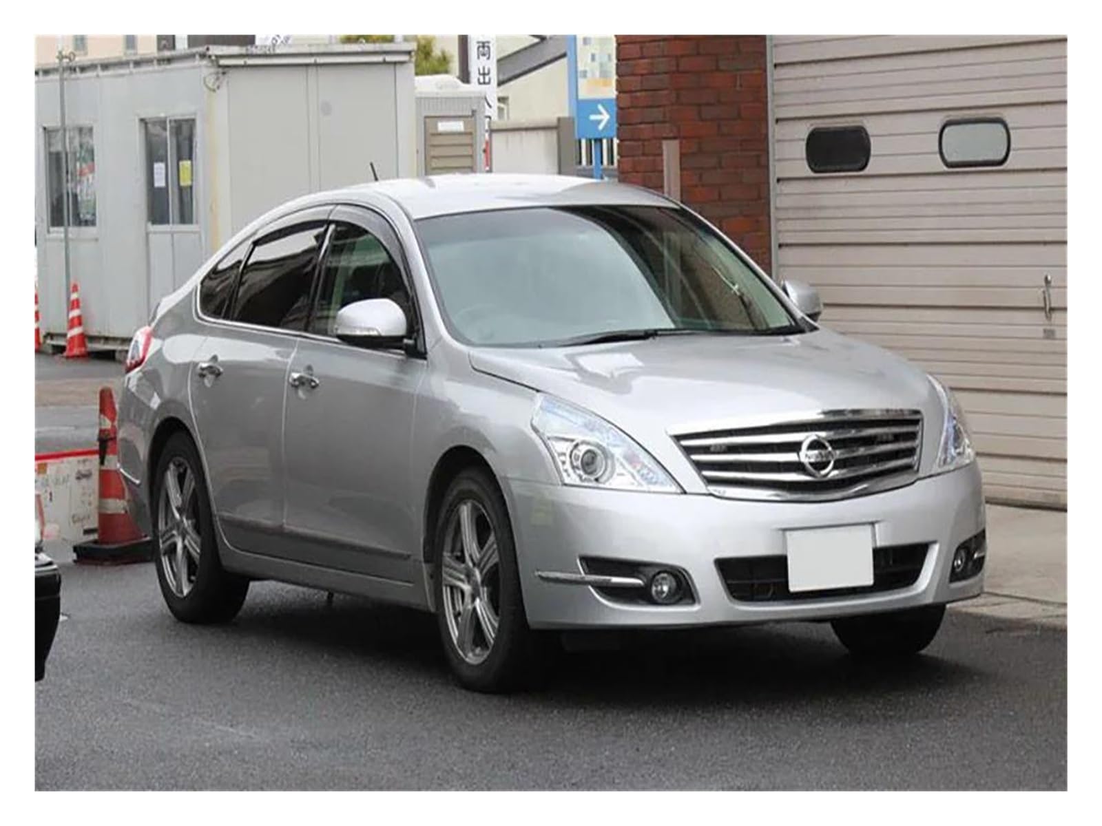Metallo Scala Replica 1 43 per Nissan Teana J32 250xv modello in lega pressofusa per auto della polizia giapponese collezione di decorazioni per la casa Hobby Veicoli Giochi Set