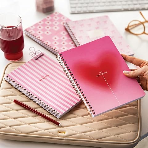 PAPERORA A5 Spiralli Karton Kapak 4'lü Set Kareli Okul Defteri 80 yaprak - Ders Programlı Pembe Kurdele Kalp