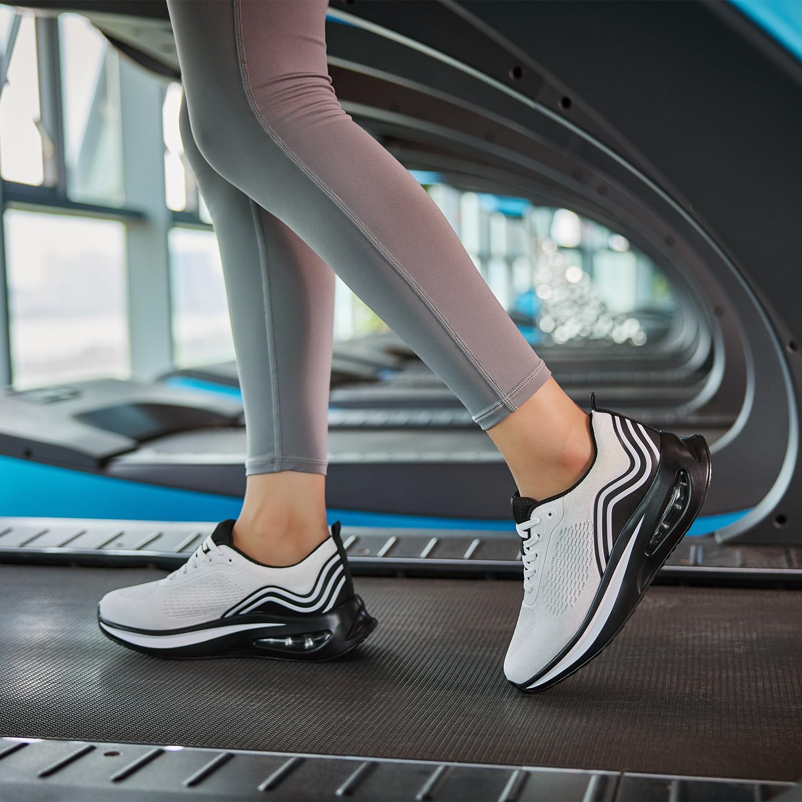 Baskets Femme Chaussures de Running Léger Respirant Confortable Extérieur Gym Jogging