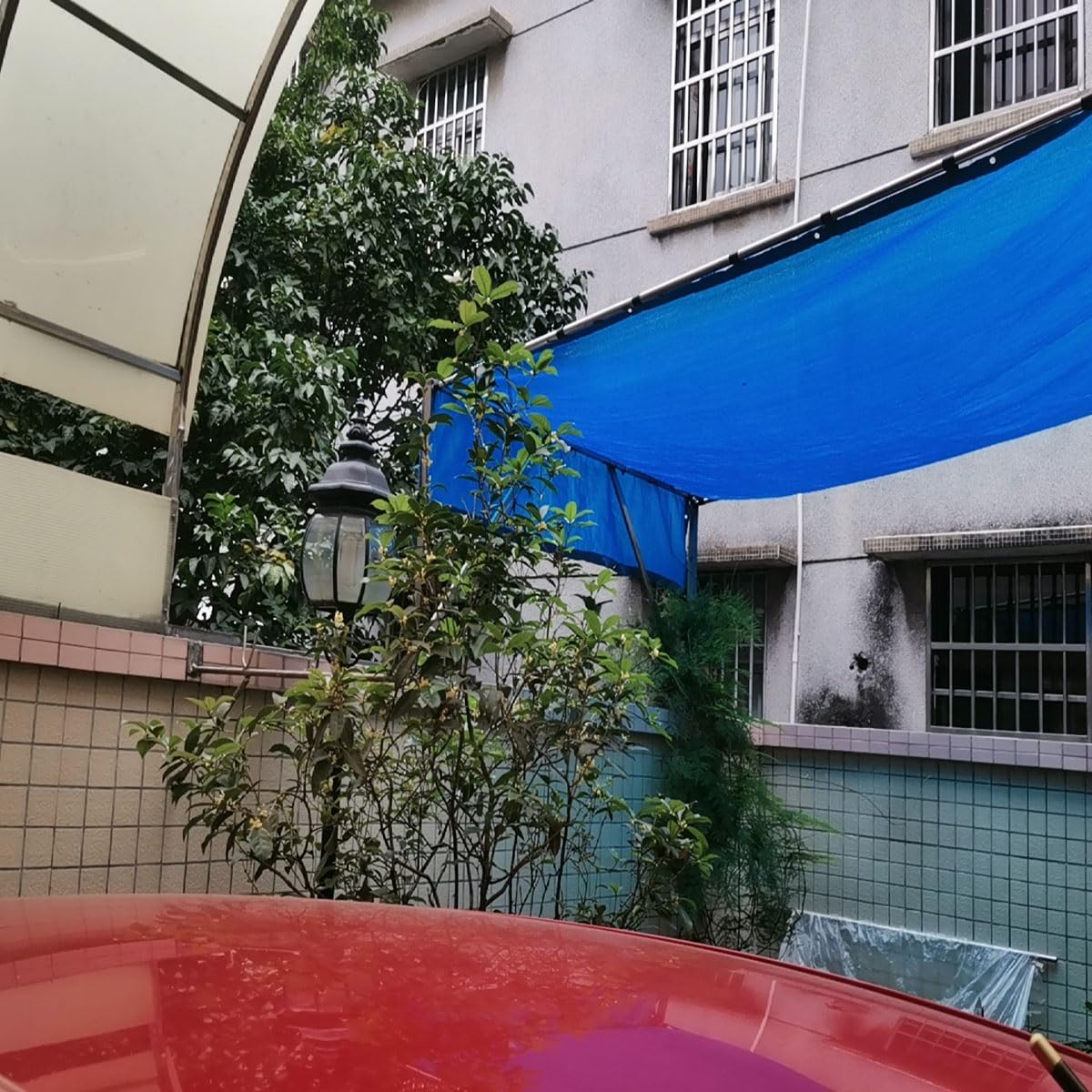 UV-beständiges Sonnenschutztuch für den Außenbereich, mit versenkten Ösen, 70 % Blockierung, blauer Sonnenstoff für Gewächshaus, Terrasse, Hinterhof und Pflanzenschutz (70 x 70 m)