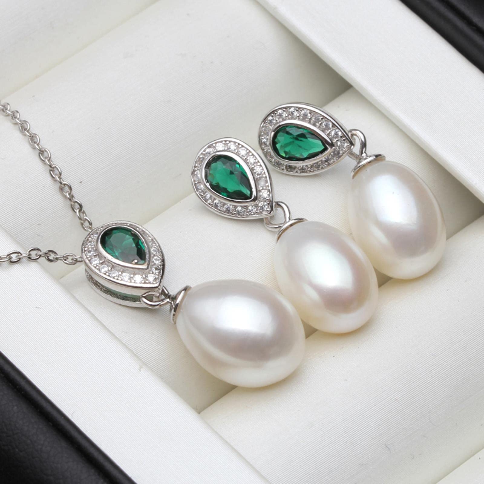 Collana in Argento Sterling 925 Set di Gioielli di Perle Naturali per Le Donne Orecchini con Perno della Boemia Pendente con Zaffiro