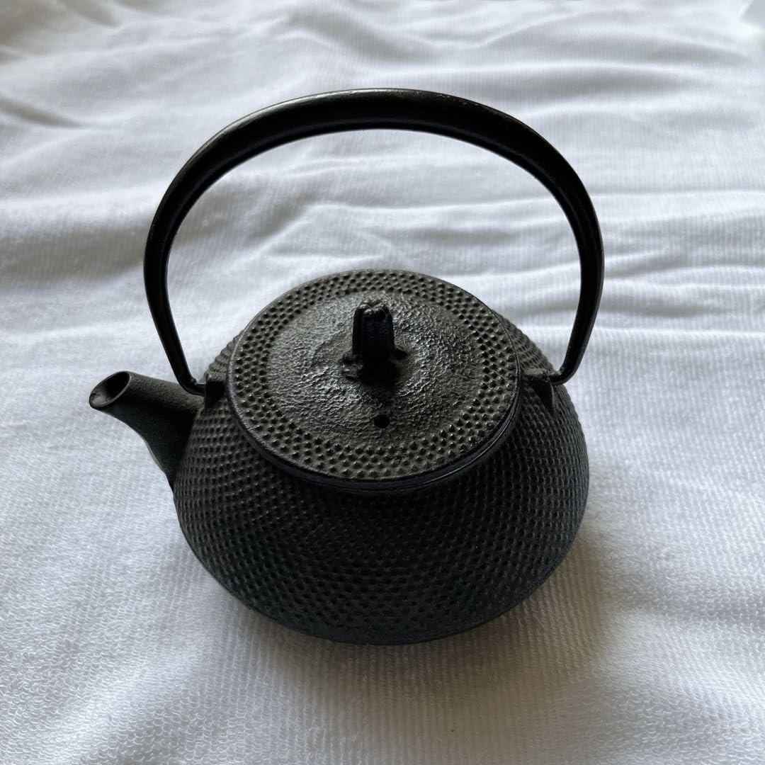 Amazon｜高橋工芸 南部鉄器 鉄瓶あられ 南部鉄器灰皿 セット