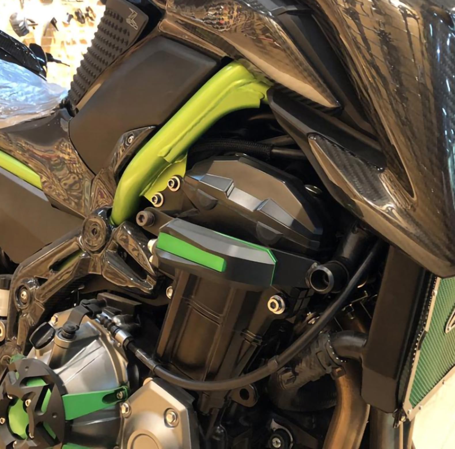 Fallschutz Slider Crash für Z900 Z 900 2017-2026 Rahmenschutz Sturzbügel Rahmenpolster (Schwarz)