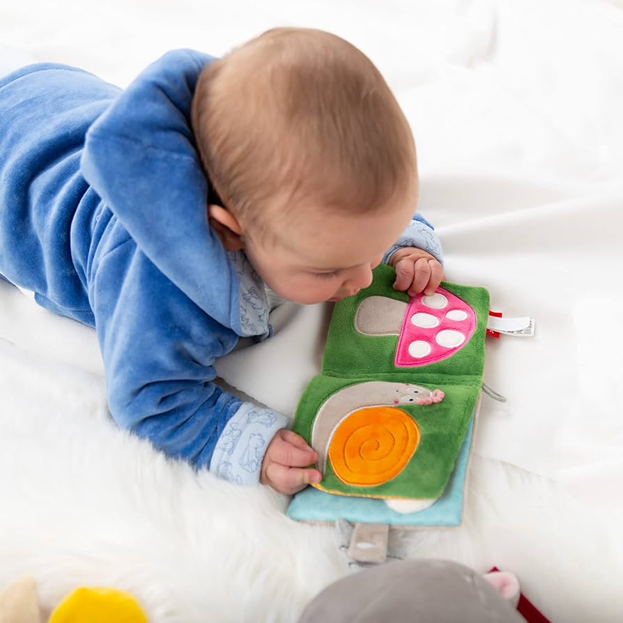 Marvel super qahramoni pornosini tomosha qiling U mast ayoldan foydalanib, uni internet orqali siktirdi.