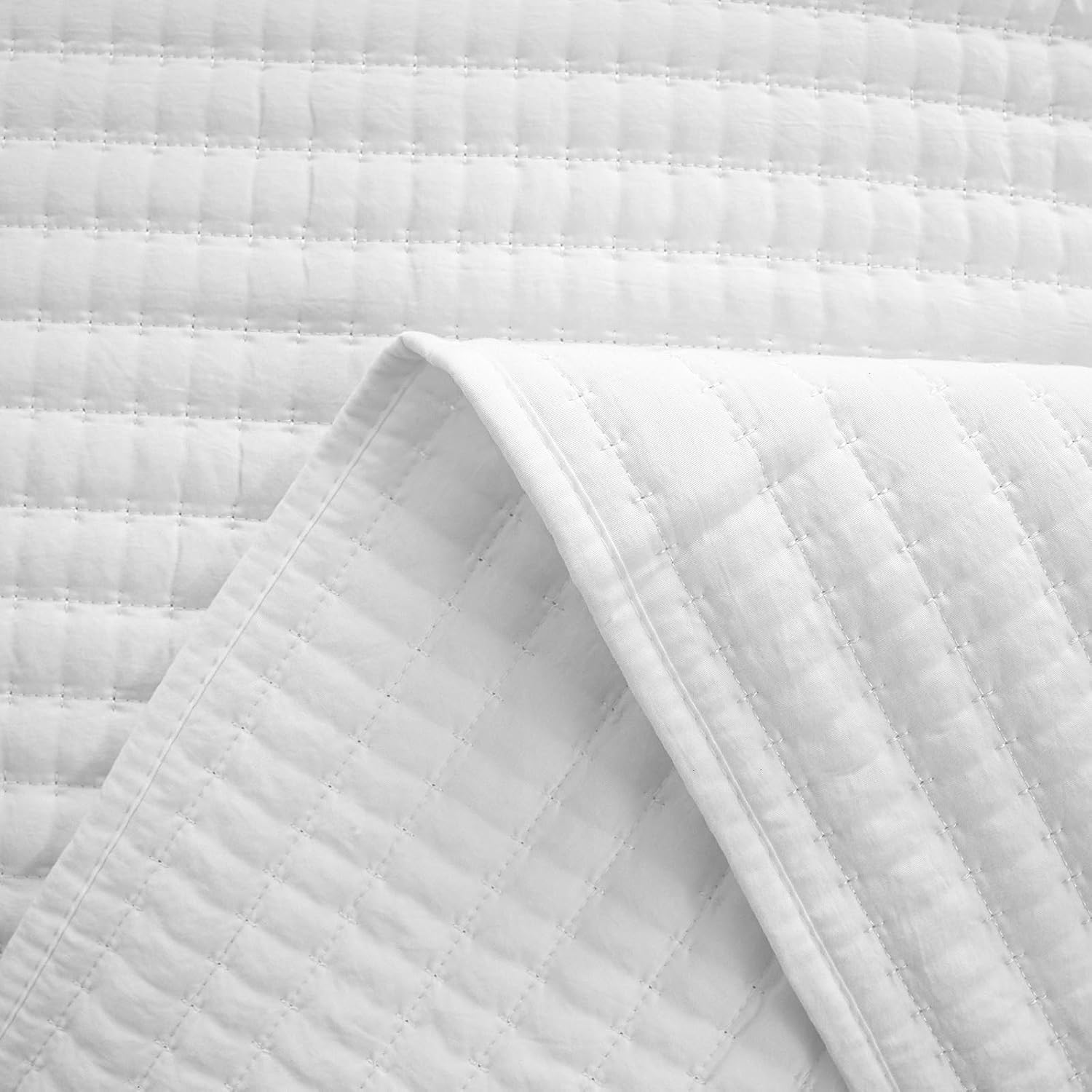 Petrichor White Quilt King Size Bedspread-Pre-Washed Lightweight for All Seasons,Ultra Soft & Breathable Comforter,Machine Washable,3-Piece Set:1Quilt(106" x96”) and 2 Pillow Shams(20"x36") - Image 6