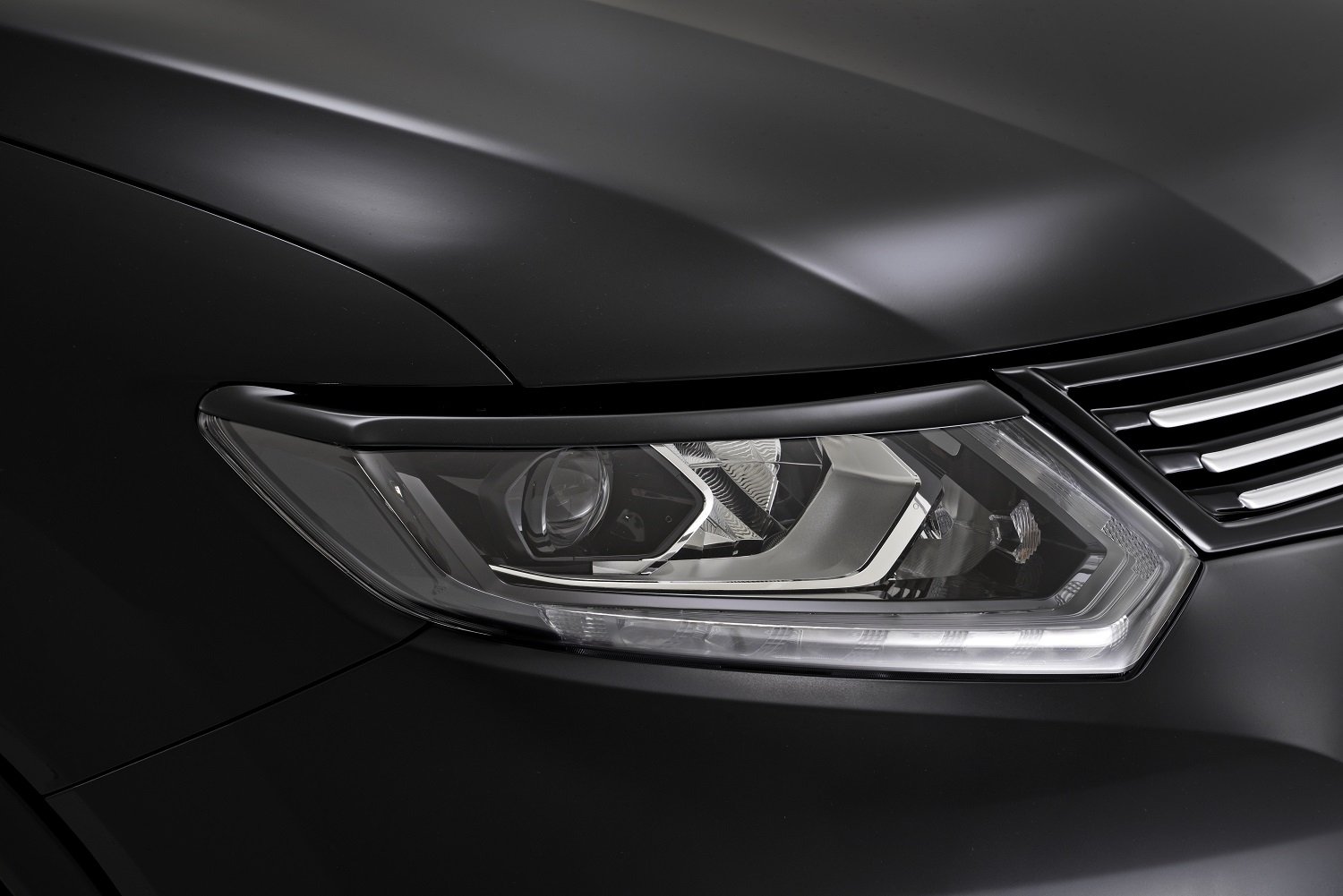 Amazon | T32/NT32エクストレイル（前期） アイライン 単色塗装済み