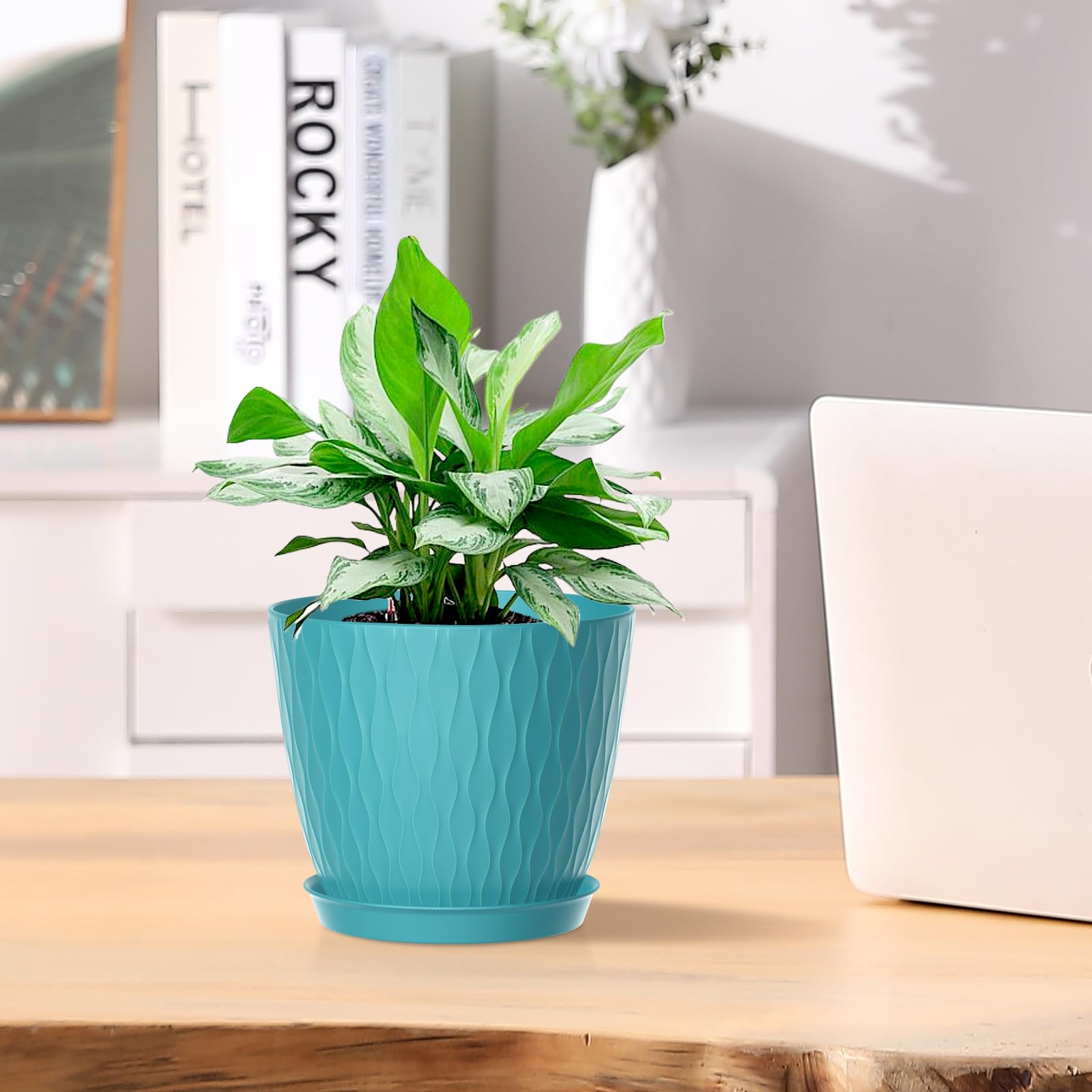Homeuouz Plastic Plant Pots Indoor, 5 Pack 15cm Stripe Grooves Flower Pots with Drainage Holes and Tray - Image 4