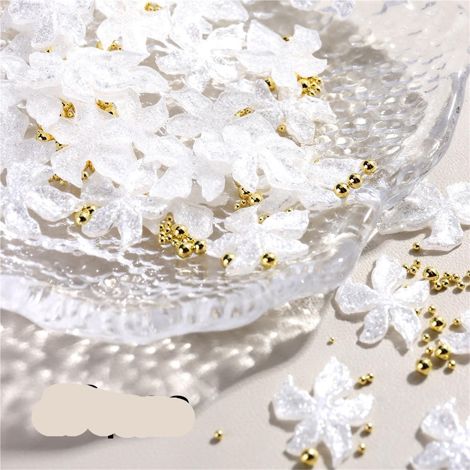 3D Lily and Ocean-Themed Nail Art with Rhinestones, Gold Starfish Beads, White Daffodil Crystals, and Pearl Embellishments(D-LK 40pcs)
