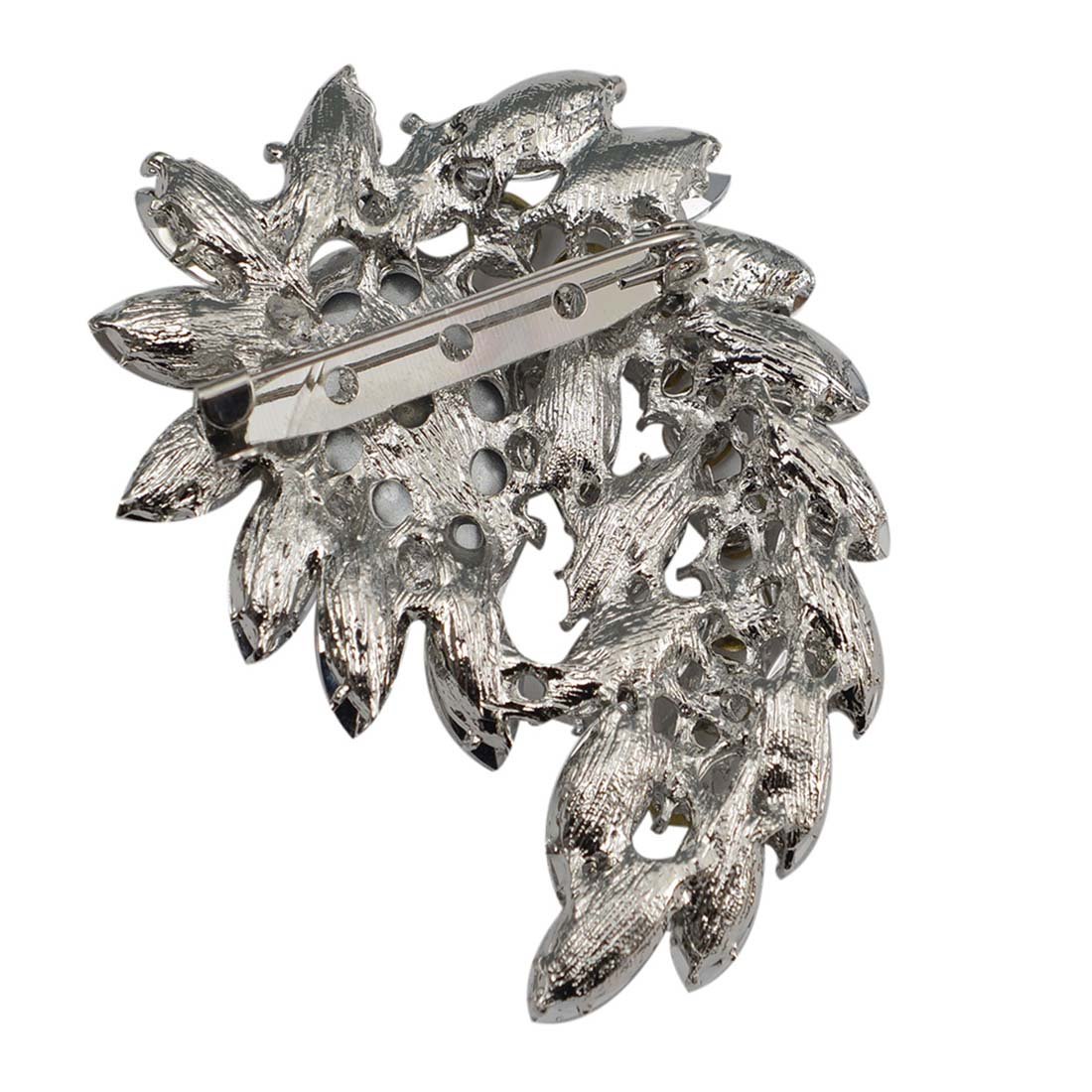 Elegant Crystal Brooch Pin Sparkles on Your Attire
