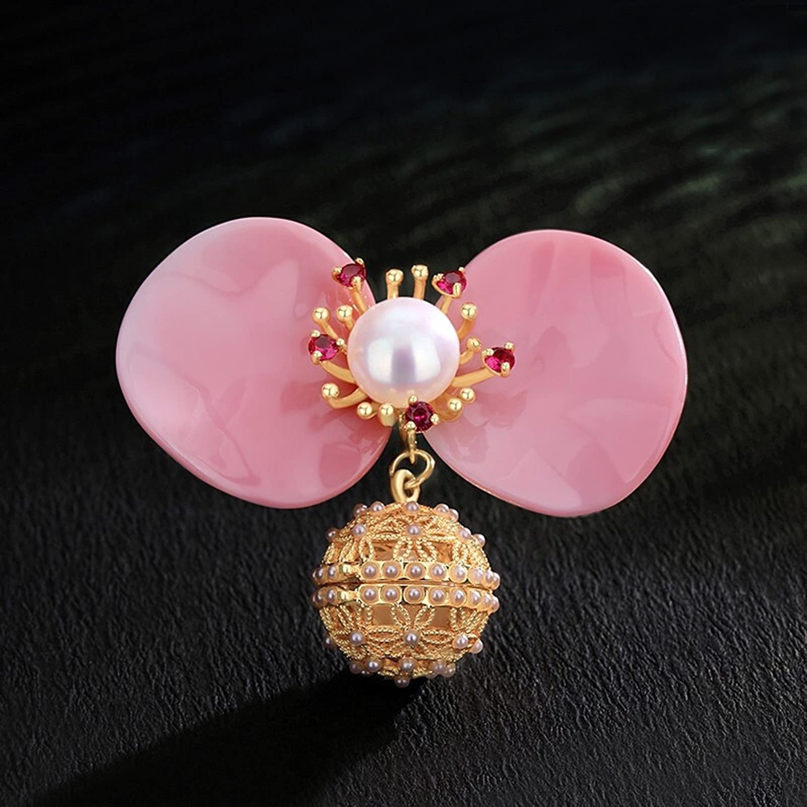 Broche de solapa Fancy Style Conch Shell Petal Broches Pin Exquisito Pearl de agua dulce Corsage for mujer Temperamento Ropa Decoración Broche Accesorio para disfraz de mujer y niña.