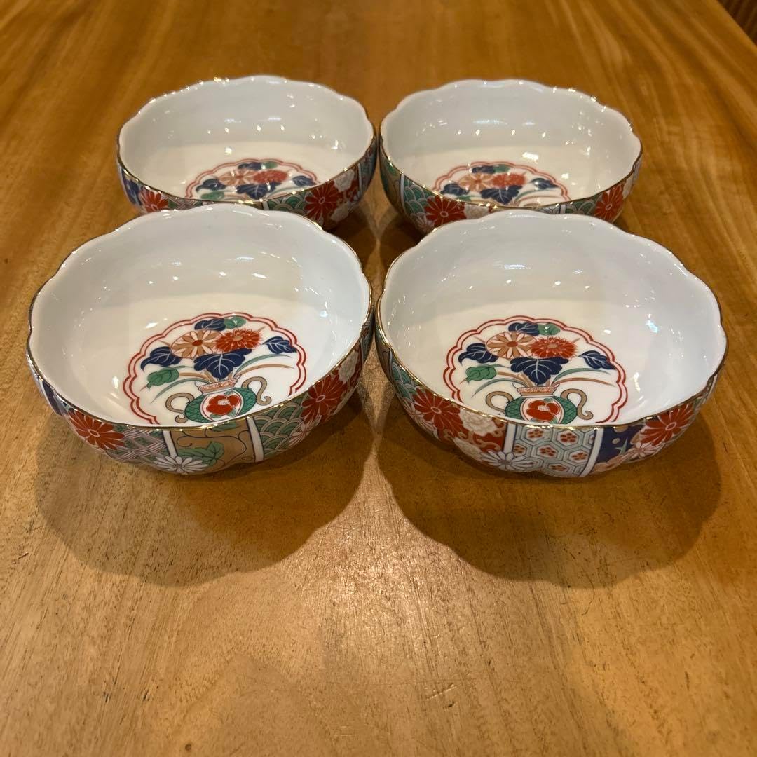 有田焼 陶扇窯 陶扇作 銘々皿 菊割鉢四個 金彩 花