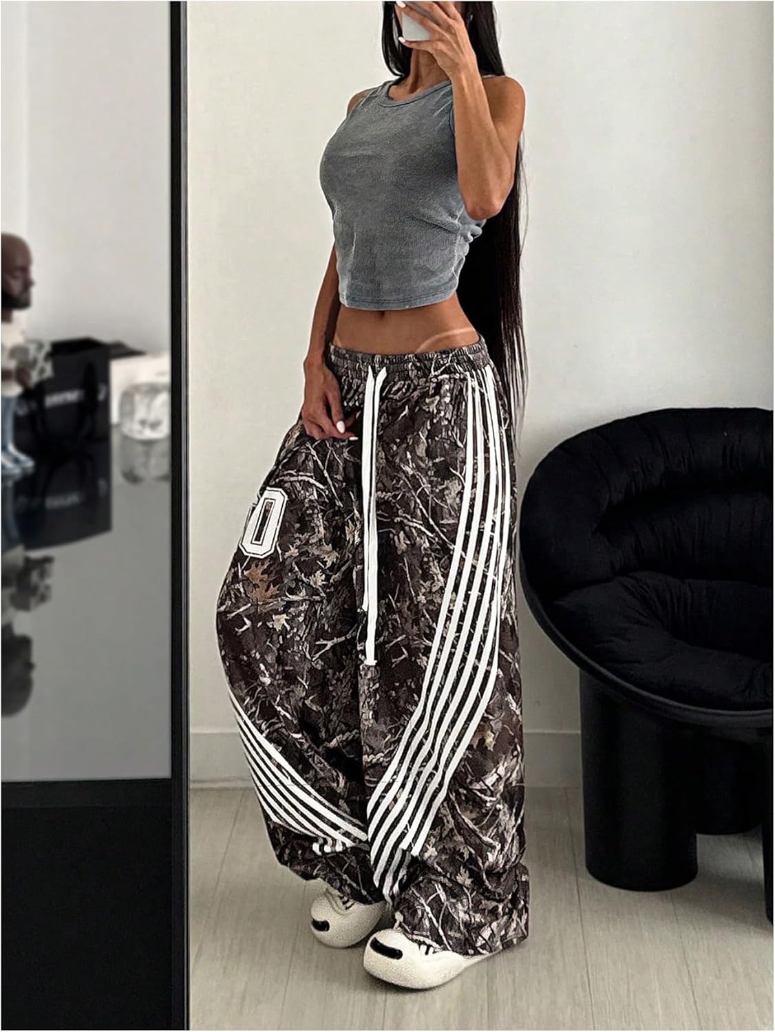 GORGLITTER Women's Y2k Camo Baggy Sweatpants Side Stripe Wide Leg Drawstring Track Pants Streetswear - Image 2