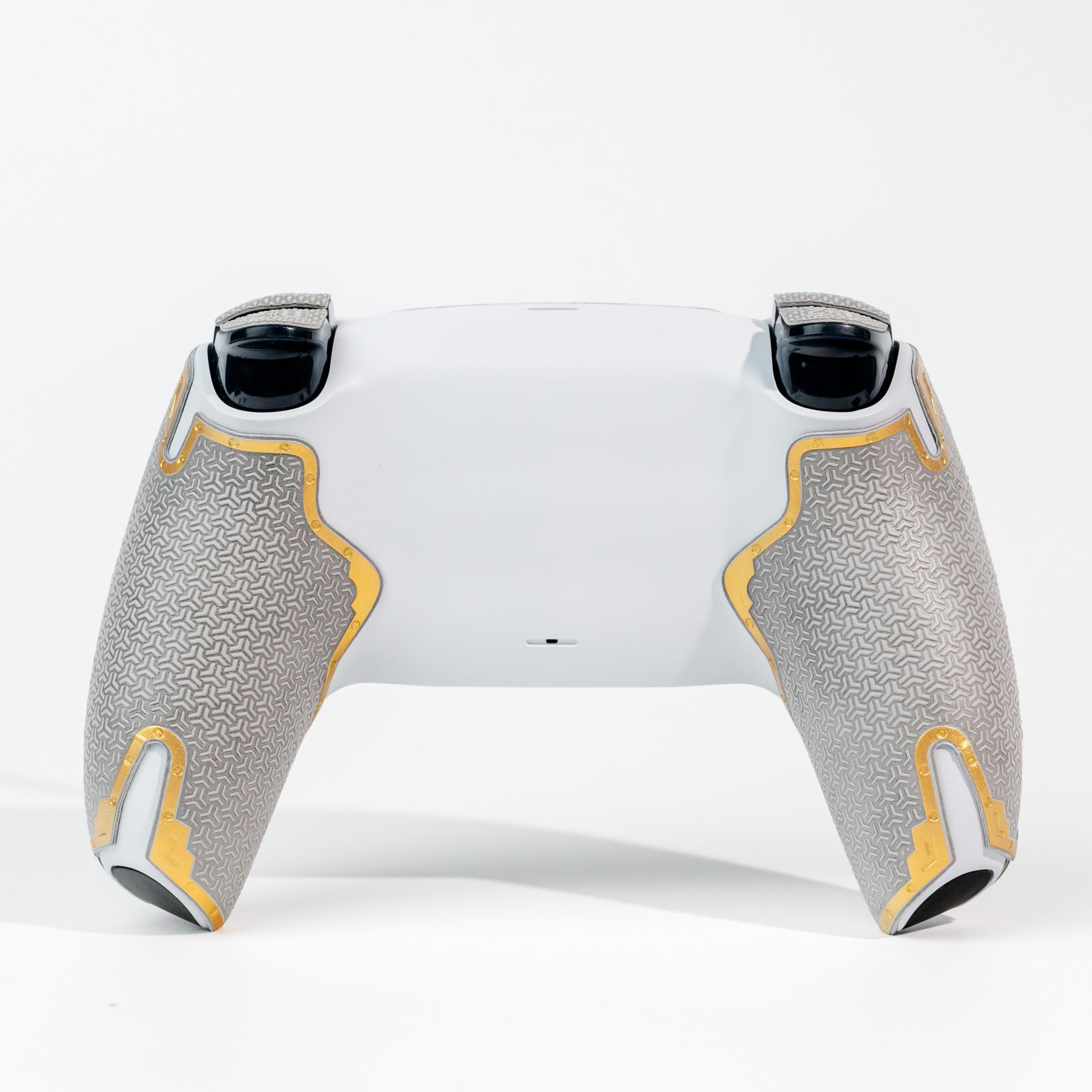 Poignées de manette pour PS5 DualSense, antidérapant, multi-texture, absorption de la transpiration, ruban adhésif prédécoupé (gris cendré et doré, série Guardian 2.0 pour DualSense)