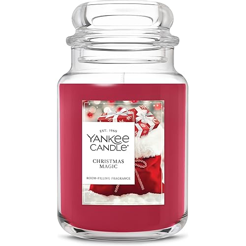 Yankee Candle Christmas Magic, Christmas Scented Candle, 22oz Large Jar with up to 150 Hour Burn Time, Giftable, Holidays