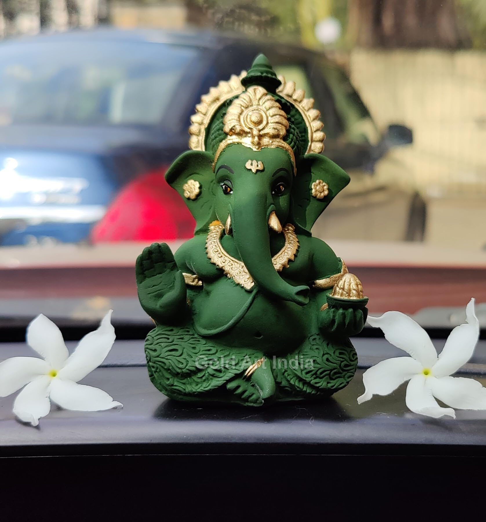 Gold Art India Lord Ganesha For Car Dashboard Forest Green Terracotta Mukut Ganesha Murti Ganpati Idol For Puja Lord Ganesh Statue Gift For Office Desk Puja Room Figurine, Fantasy, 5 Cm, 5 Cm