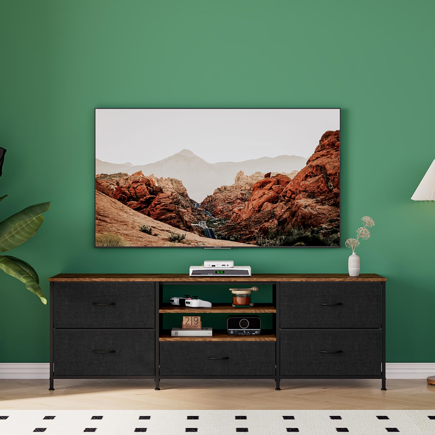 Mobile TV per TV fino a 65", Tavolino TV con 5 Cassetti in Tessuto e 2 Ripiani, Consolle TV in Legno a 3 Livelli, Mobili per Soggiorno con Ampio Spazio di Archiviazione (Nero)