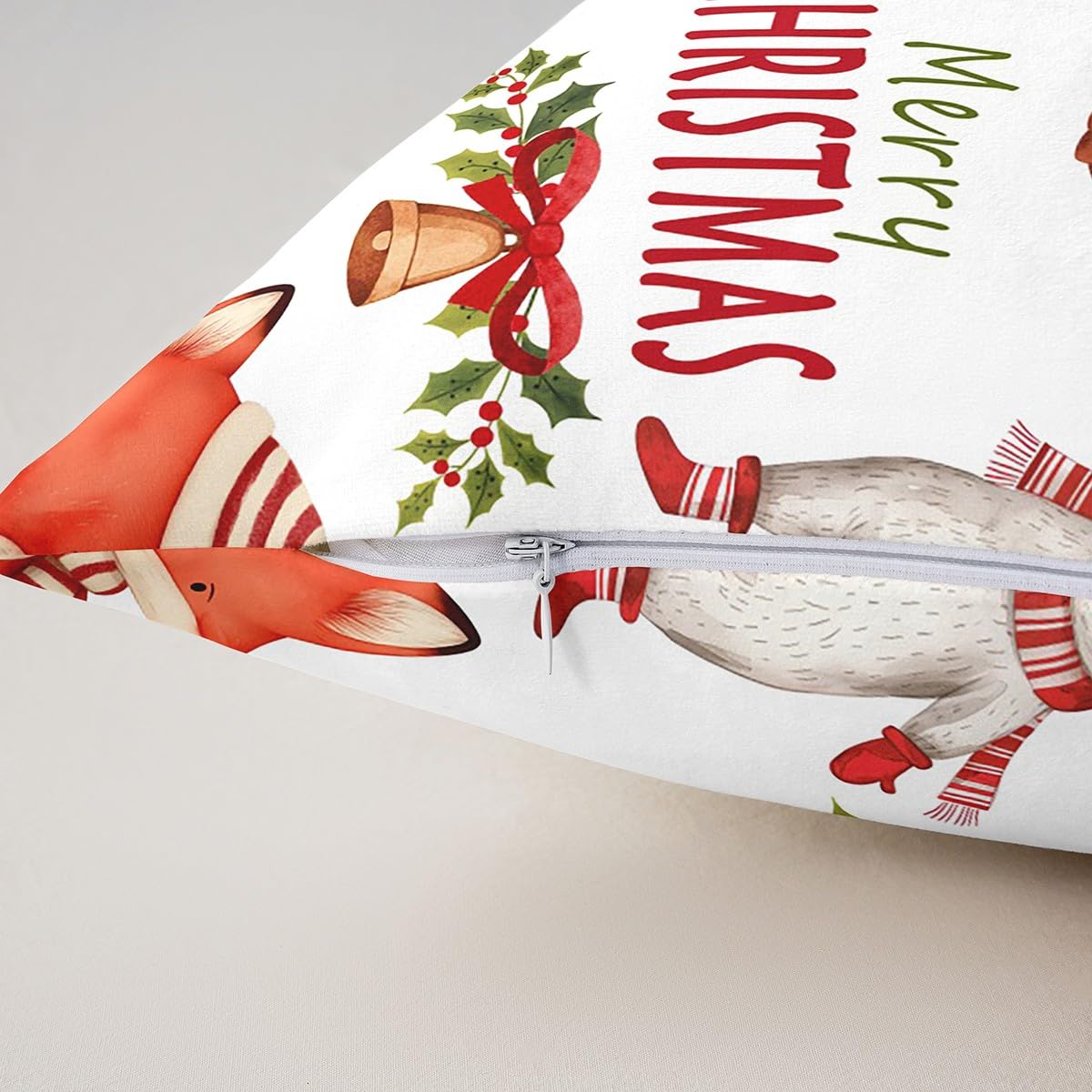 Homewish Set di 4 federe per cuscini con simpatico orso, 50 x 50 cm, morbide federe per cuscini con stampa di Babbo Natale, cervo natalizio kawaii, per bambini e adulti, con pinguino rosso e bianco