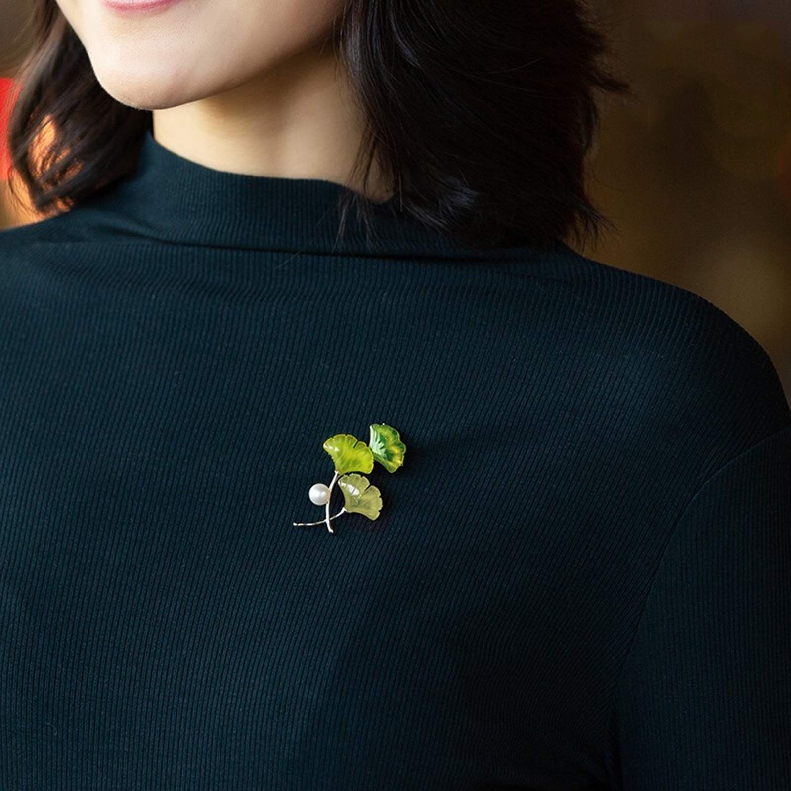 ZHSHYS Broschen für Damen, Ginkgo-Blatt-Brosche, Elegante Perlen-Chalcedon-Brosche, Mantel-Pullover-Brosche, Retro-Temperament-Corsage, Hochzeit, Party, Kleidung, Accessoires, modische Broschen
