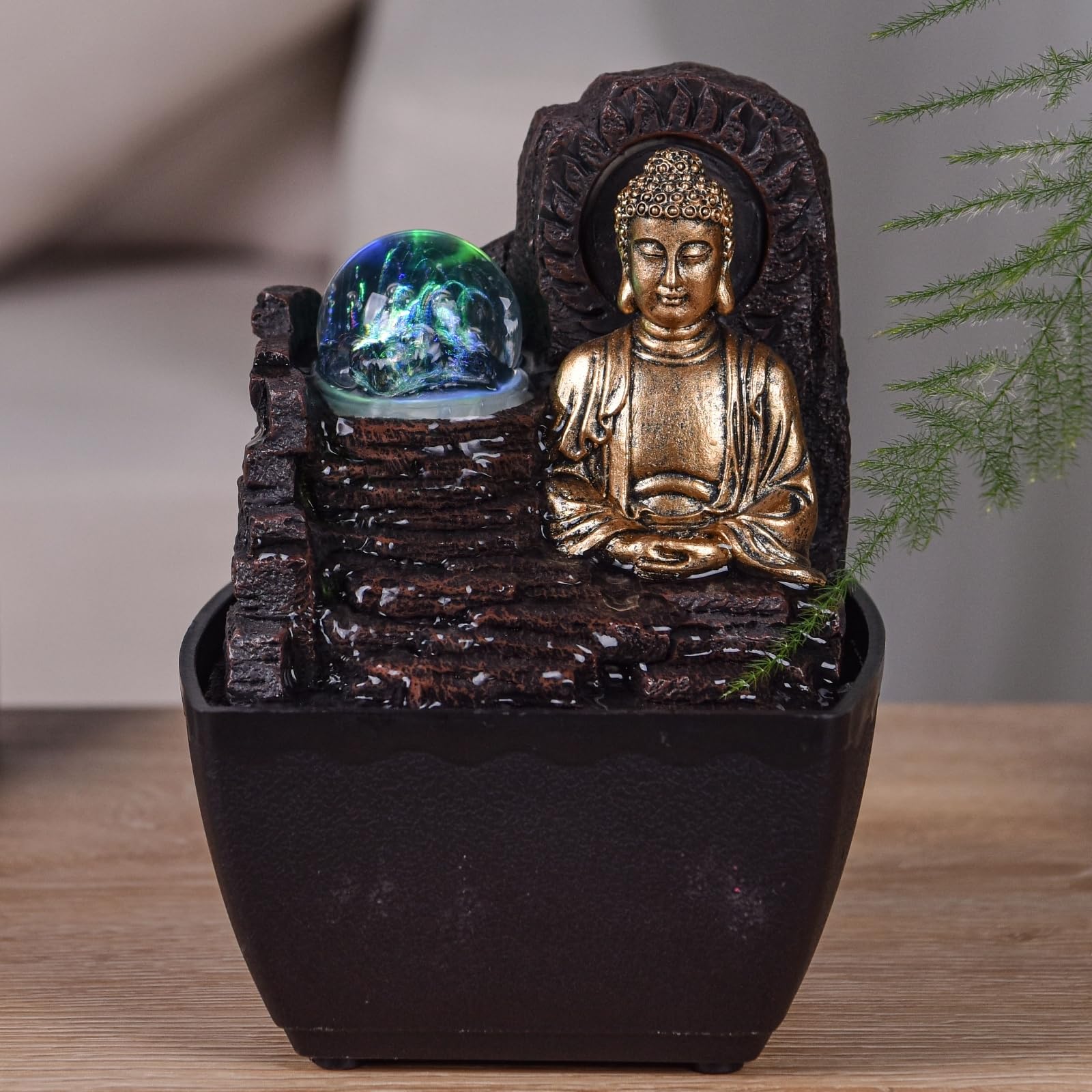 Fontanna Zen Budda Kolorowe światło LED - Dekoracja Zen Spirit - Obiekt szczęścia Feng Shui - Fontanna stołowa - Inteligentny i przydatny pomysł na prezent w niskiej cenie - wys. 18 cm - Theravada