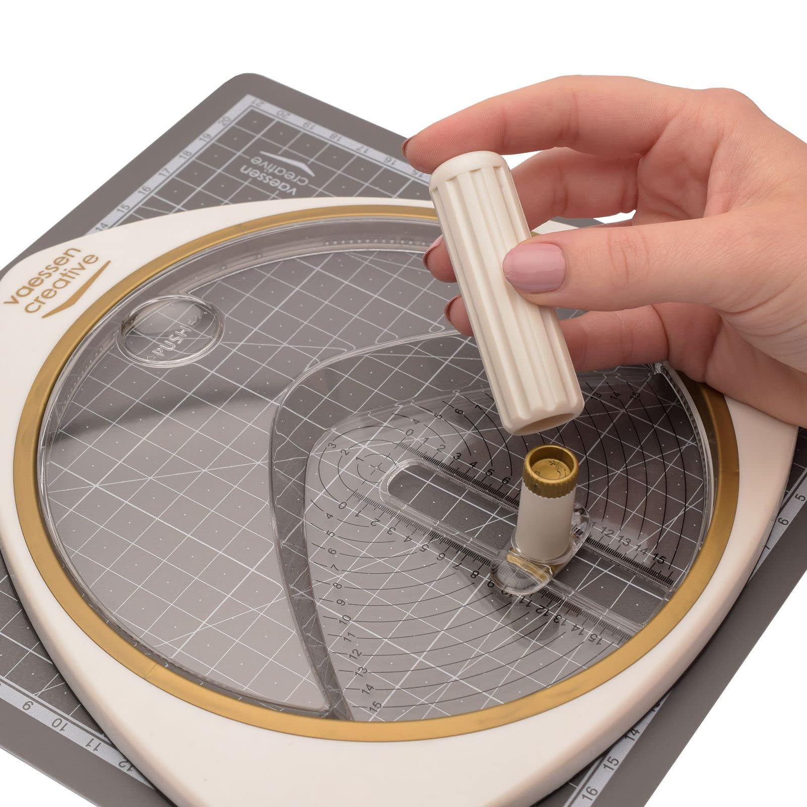 Vaessen Creative Kreisschneider mit Selbstklebende Schneidematte 24 x 24 cm – Papierschneidemaschine und Bastel Zubehör für Ausschneiden von Kreisen Ø2,5 – Ø15 cm aus Tonkarton, Pappe und Schaumstoff