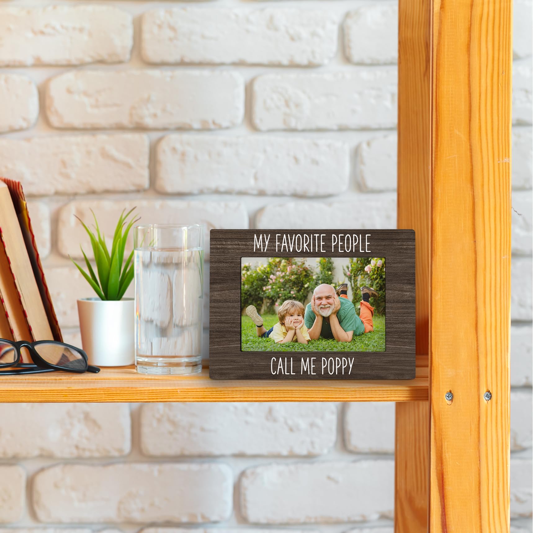 Poppy 4x6 Picture Frame, Grandfather Gifts, Grandpa Photo Frame, Grandkids Photo Frame, Gifts for Grandpa from Grandkids, My Favorite People Call Me Poppy Picture Frame for Desk Decor