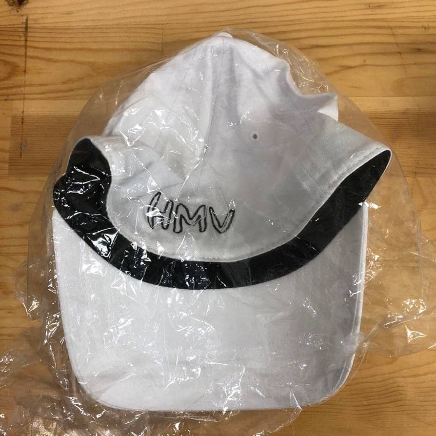 宇多田ヒカル　む　キャップ　帽子　「初恋」　懸賞当選品 Amazon.co.jp: む キャップ 2個セット 帽子 宇多田ヒカル : おもちゃ
