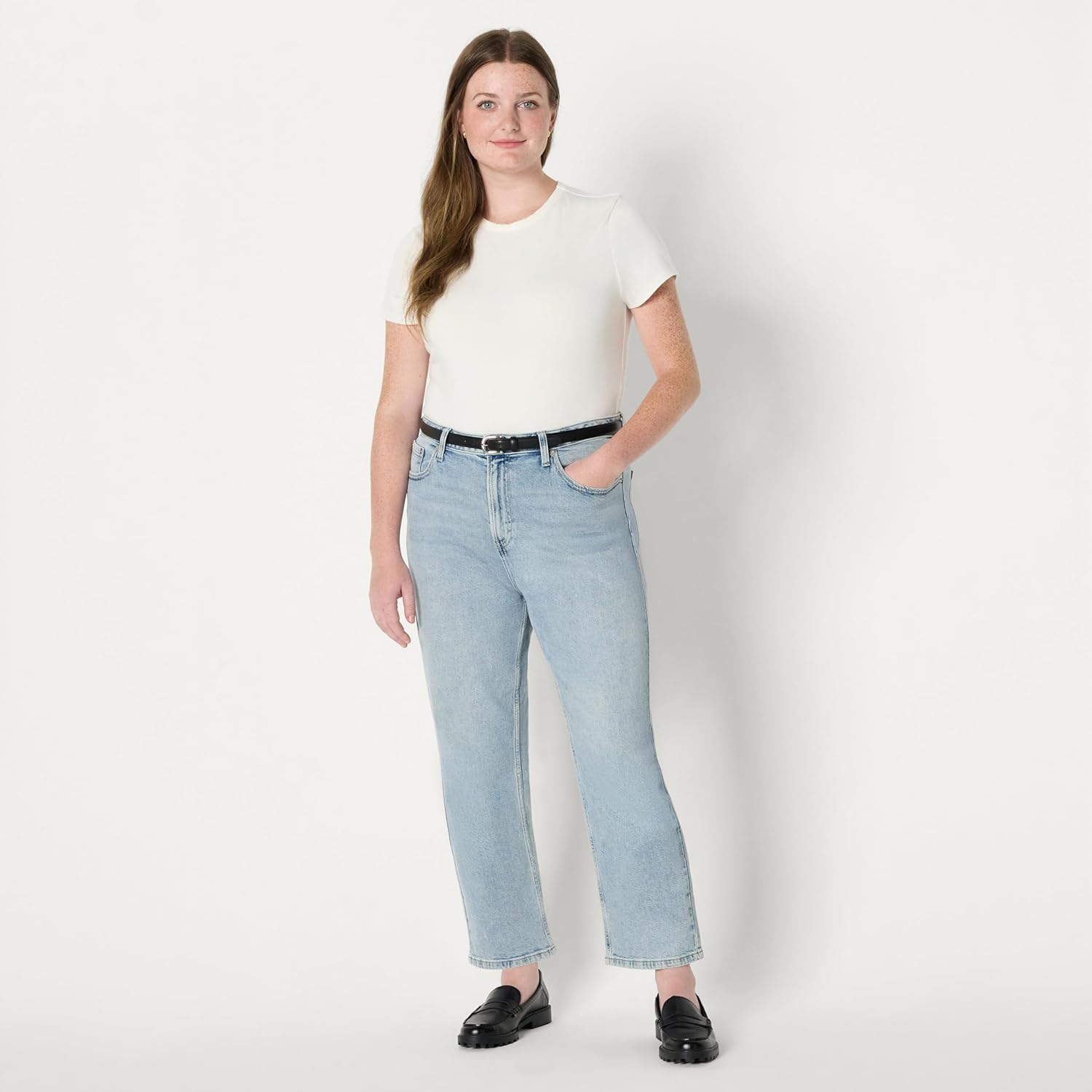 Amazon Essentials Women's High-Rise Straight Leg Jean - Image 6