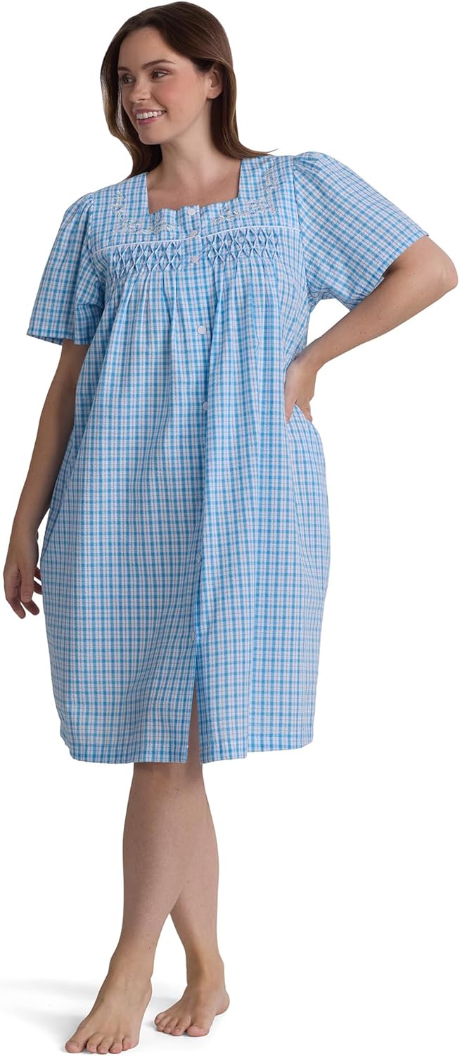 Miss Elaine Women's Short Seersucker Robe, Snap Front and Short Sleeves, Two Front Pockets, Sleepwear and Loungewear - Image 3