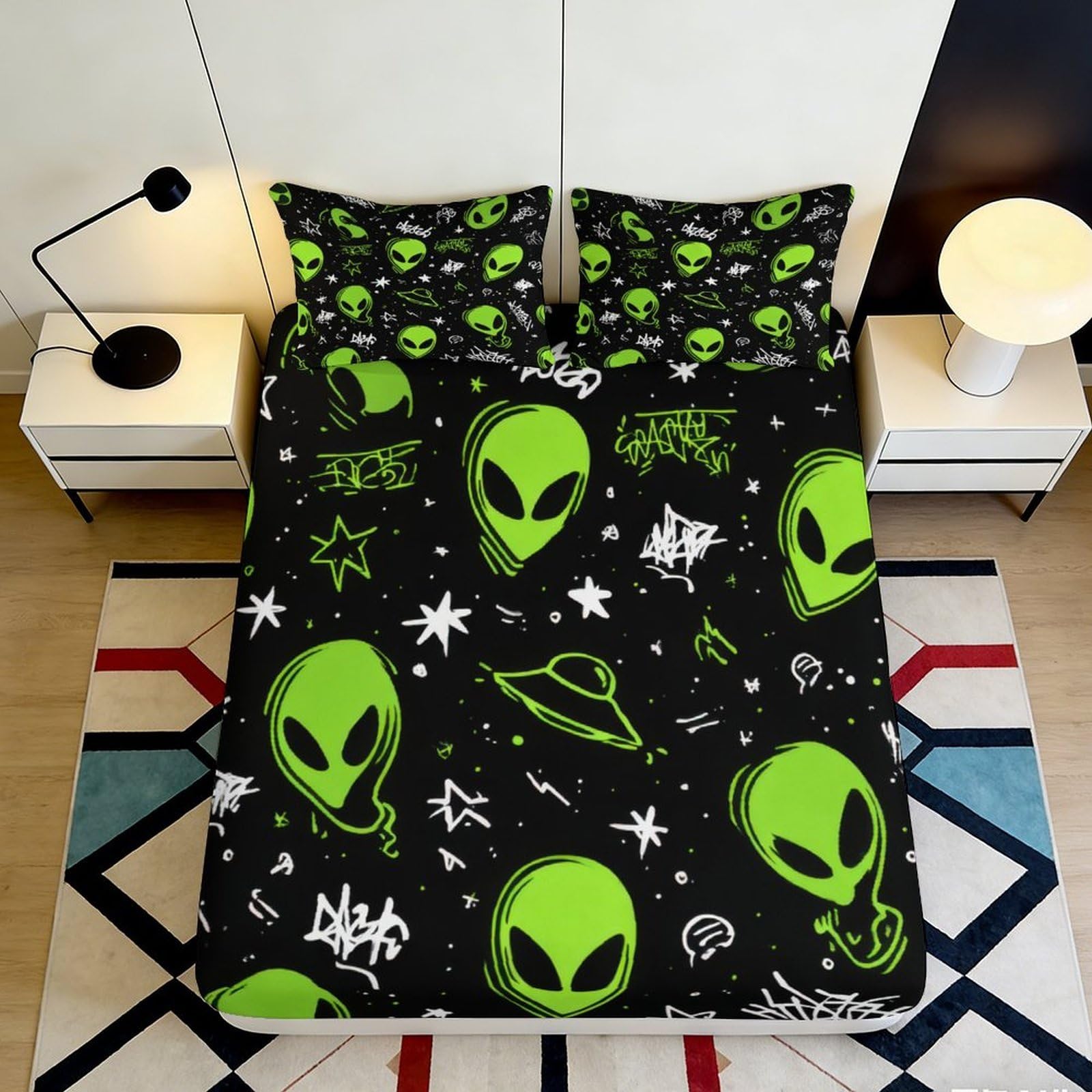 3D Printed Green Alien Fitted Sheet Microfiber Soft Breathable Graffiti Spaceship Mattress Cover for Bedroom Dorm Decor 90x200x25cm