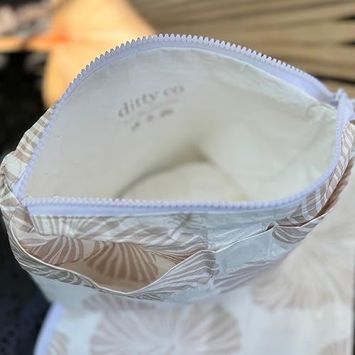 Miniatura 7 de Ditty Co. Bolsa de pañales  Embrague de pañales con cambiador portátil  Bolsa organizadora ligera a prueba de salpicaduras  Bolsa húmeda para