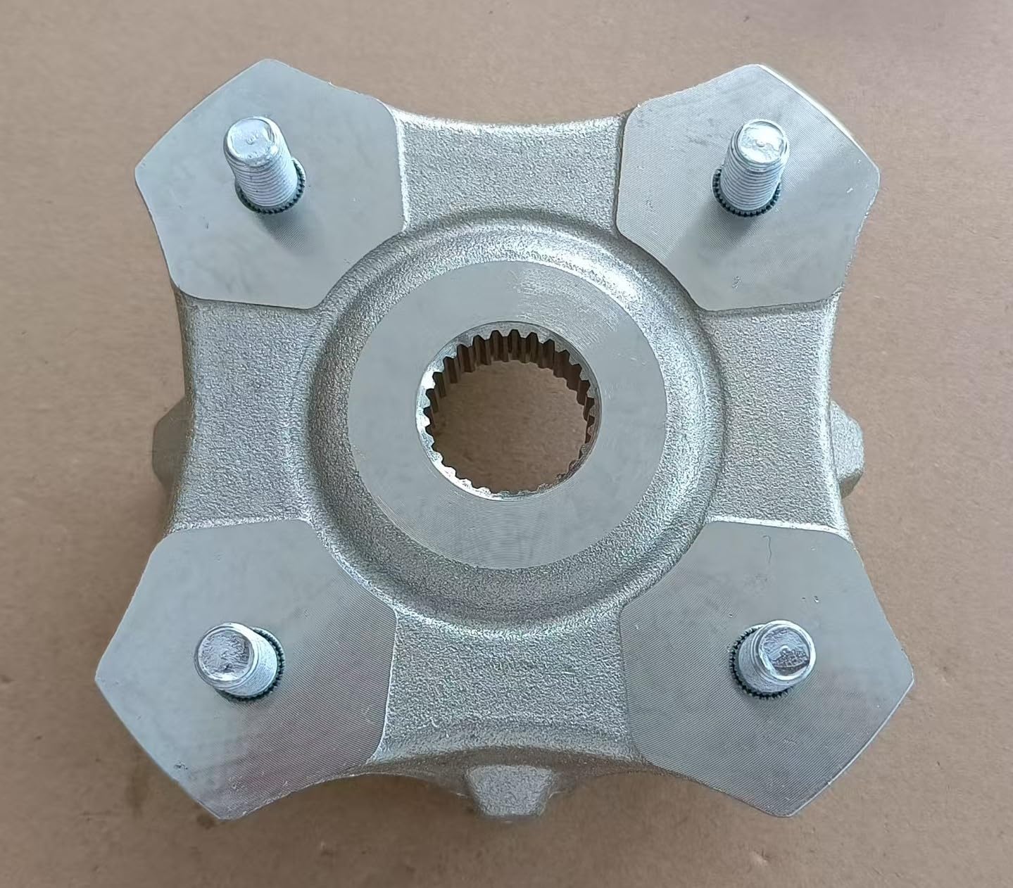 Rear Left or Right Wheel Hub 1502-435 Replacement for Arcitc Cat Prowler 650 XT H1 2006-2009, Prowler 700 XTX 2008-2014, Prowler 550 XT 2009-2014 See fittments