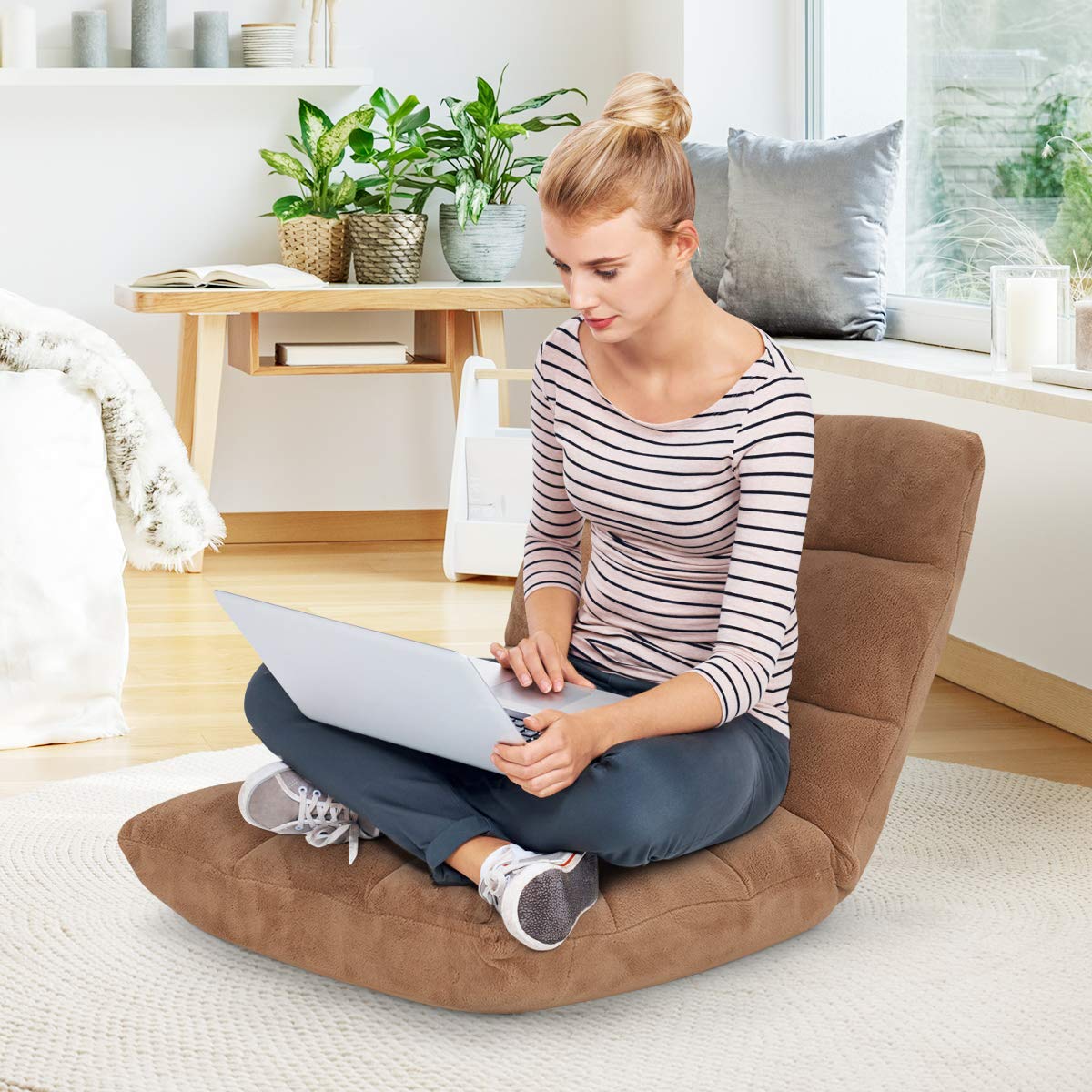 GOPLUS Silla de suelo plegable, sillón convertible ajustable de 14 niveles, sillón perezoso con terciopelo coral cómodo, silla de meditación acolchada, 105 x 56 x 15 cm (Beige)
