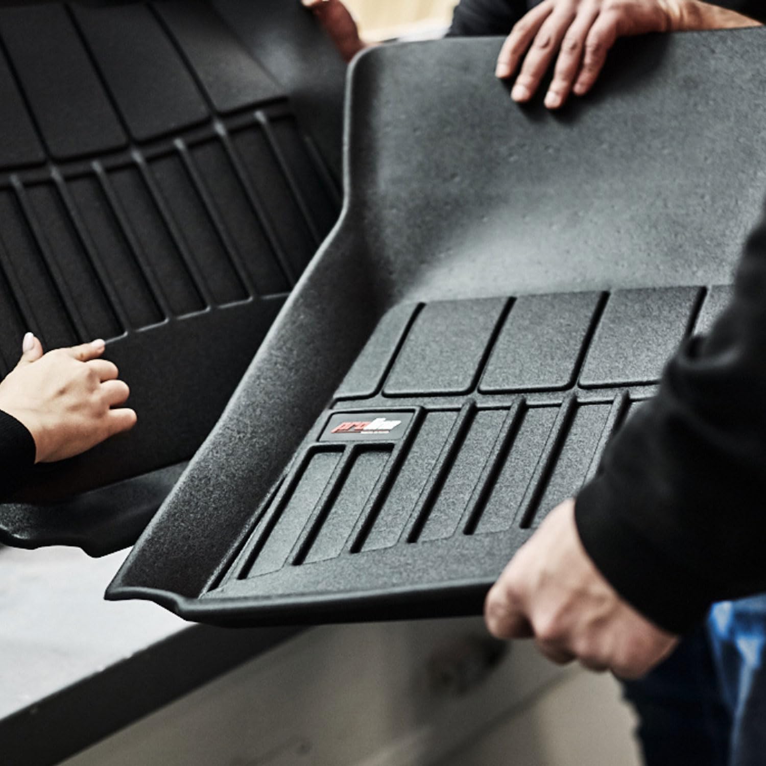 IMJ-Global Alfombrillas de Coche de Goma ProLine 3D a Medida compatibles con Peugeot e-Rifter a Partir de 2021, Juego Completo de Alfombrillas de Coche para Mejorar el Look y la deportividad
