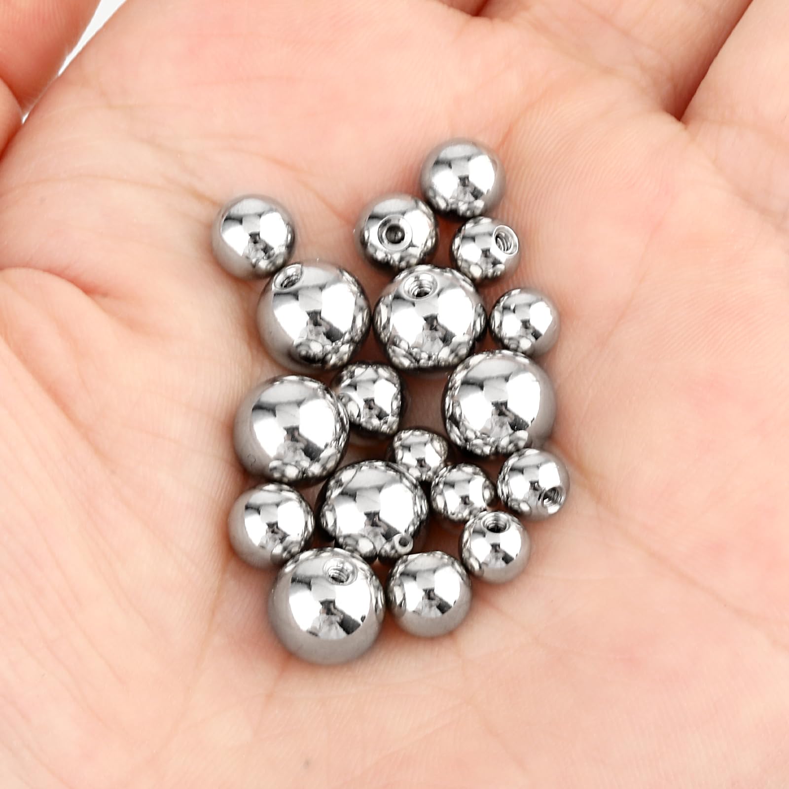Yolev 18 szt. wymiennych kuleczek do piercingu, srebrne części zamienne do gwintowanej biżuterii piercing (14G 8 mm 6 mm 5 mm)