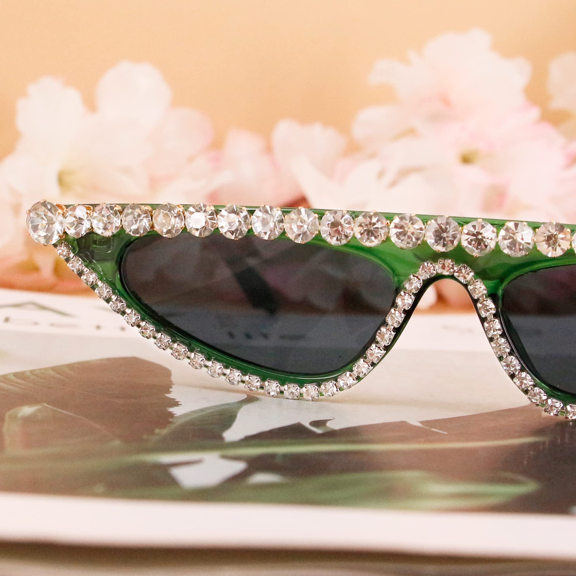 Vintage Cat Eye Sunglasses with Crystal Frame 1950 main image 3