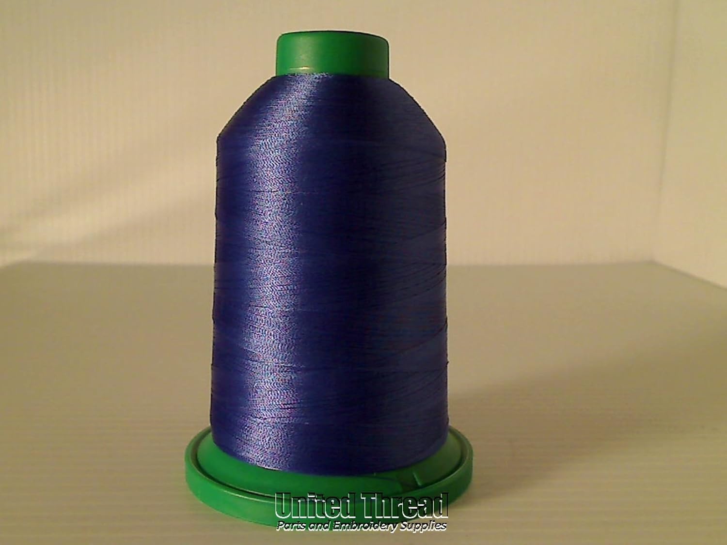Isacord Embroidery Thread Thread 5000M color 3332
