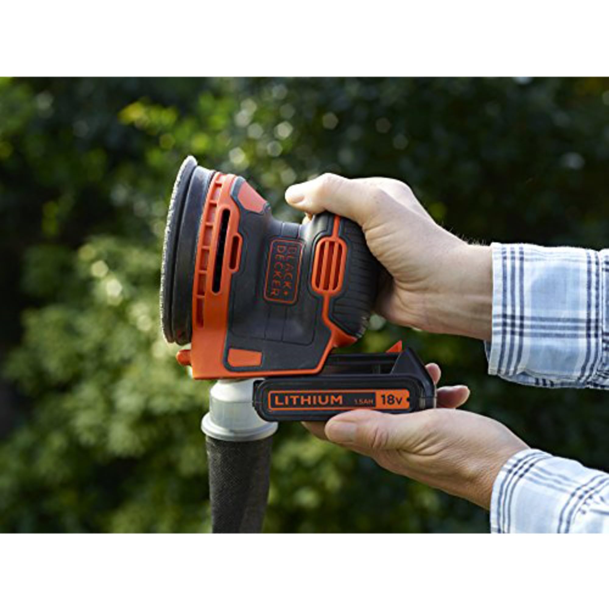Black+Decker Akumulatorowa szlifierka mimośrodowa (18 V, 1,5 Ah, do szlifowania/polerowania, ergonomiczny uchwyt, w zestawie akumulator, ładowarka, kratka szlifierska (K80) i torba na narzędzia,