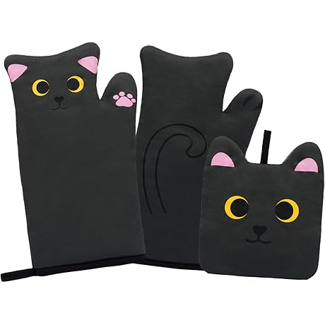 Adorable Oven Mitts with a Purr-fect Cat Design: The Epitome of Cuteness and Kitchen Convenience