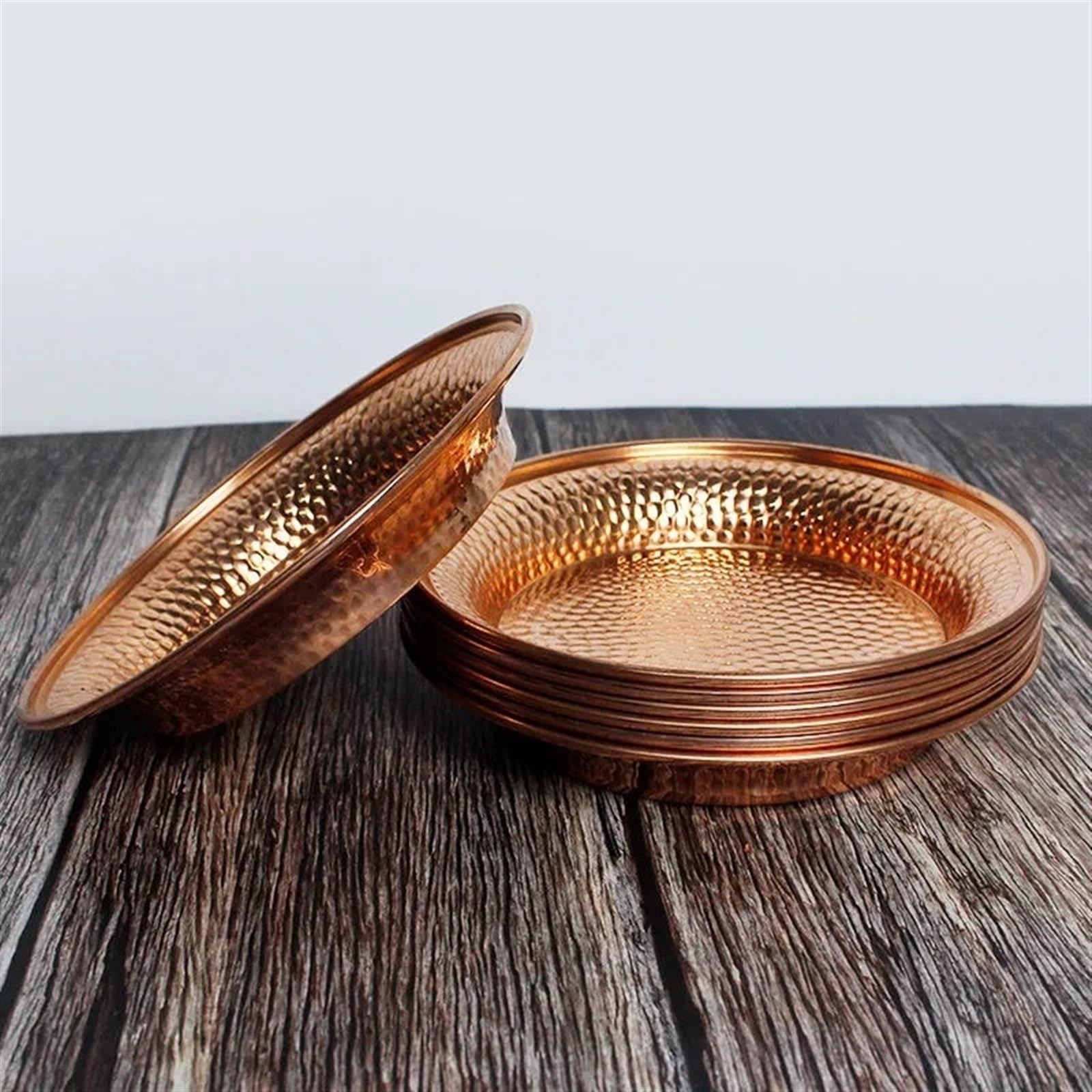 Zestaw 7 talerzy sałatkowych z czystej miedzi o średnicy 18,2 cm. Eleganckie talerze obiadowe na desery, owoce, pieczywo, przekąski, luksusowa dekoracja kuchni i jadalni, prezent ślubny(18.2cm)