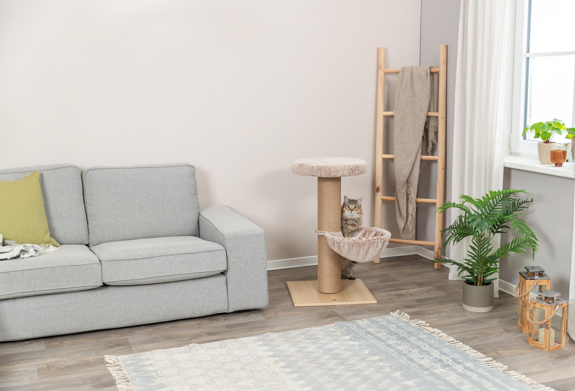 TRIXIE Mauricio - Albero per gatti con pali in iuta, letto accogliente e grandi piattaforme, mobili per gatti da interno per graffiare e arrampicarsi, beige, 50 x 50 x 84 cm