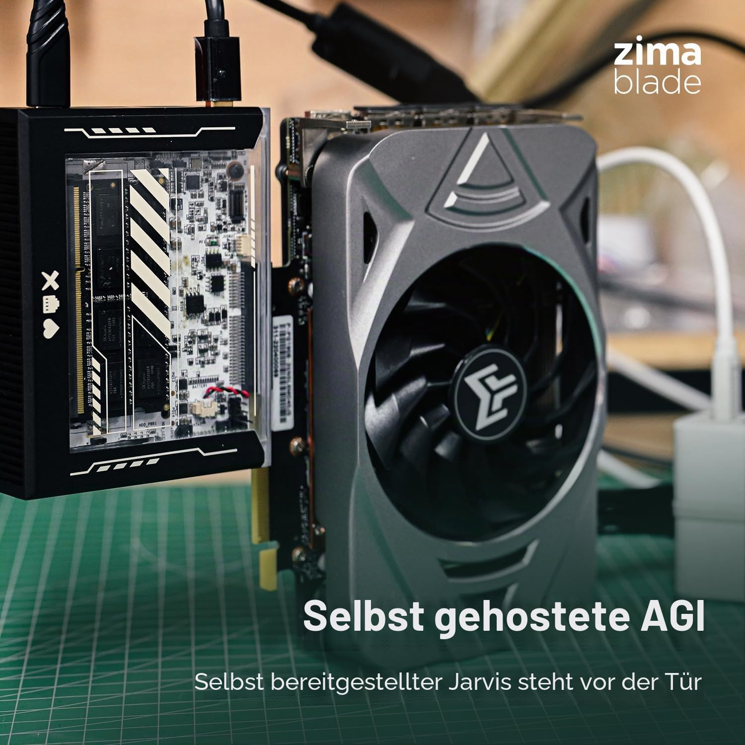 ZimaBlade 7700 Palm-Sized Modular x86 SBC Home Server mit CasaOS – 16 GB RAM & 32 GB eMMC 4-Core, lüfterlos, Ultra-Low Power Leise Hackbar für DIY NAS/Media/Personal Cloud