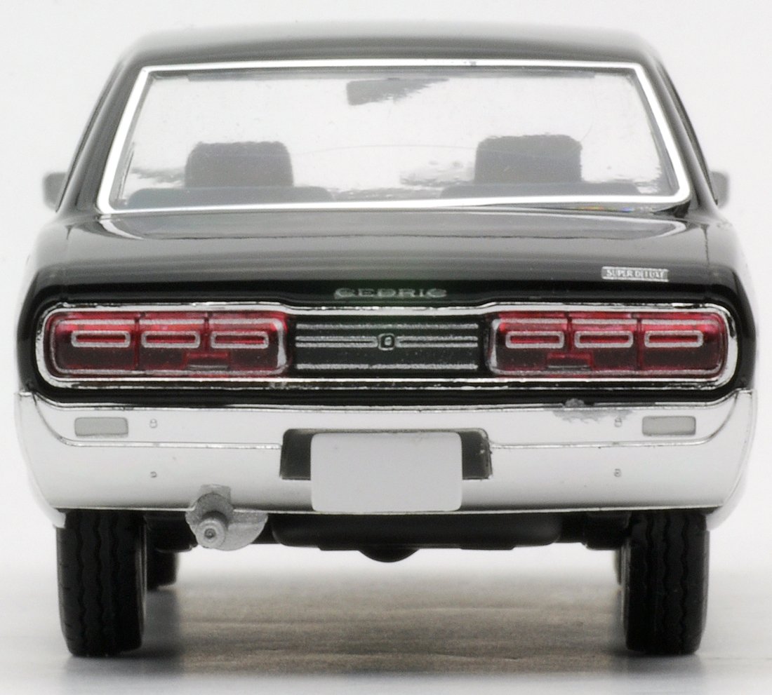 Tomica Limited Vintage LV-N43-06a Nissan Cedric Super DX (Black