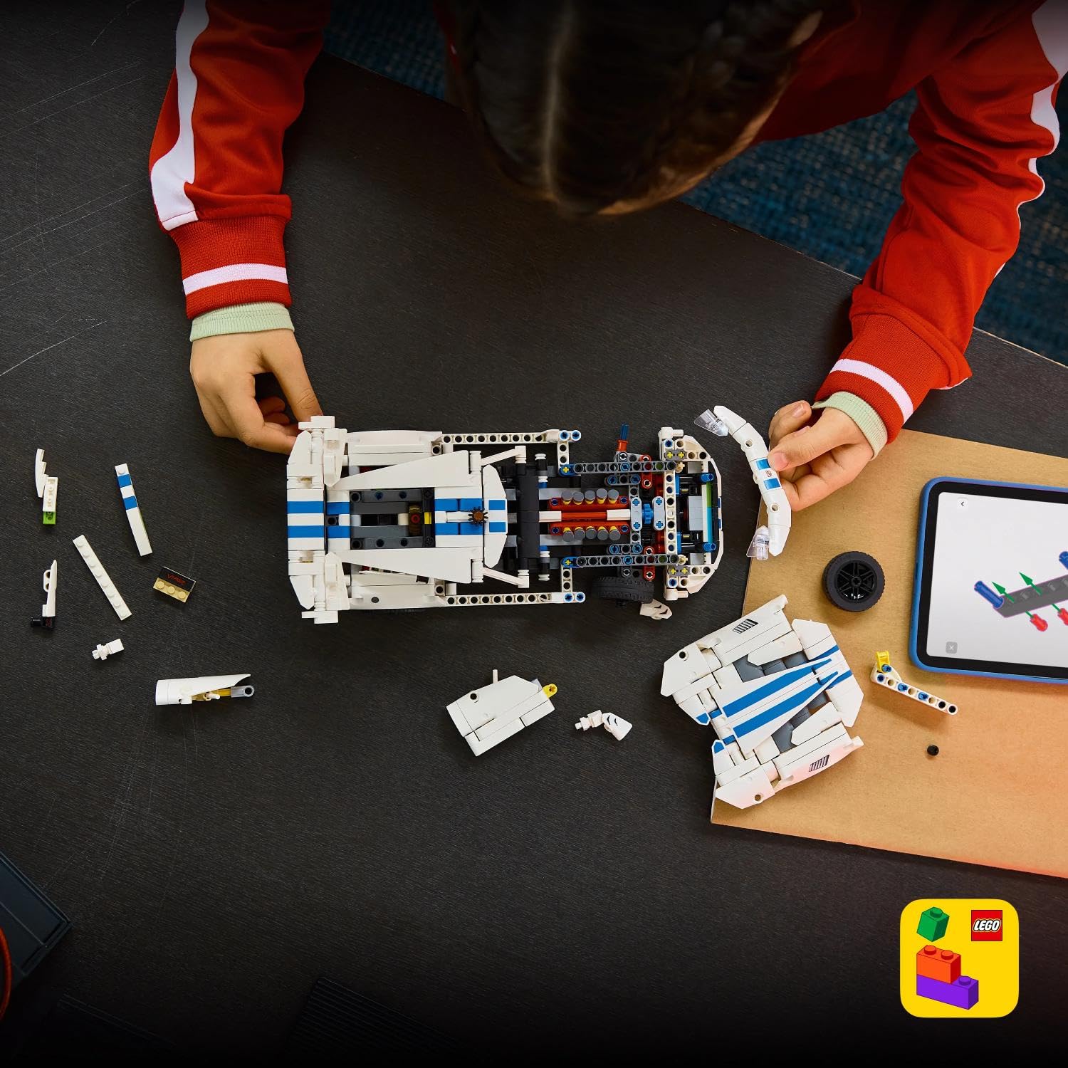 LEGO Technic Auto Sportiva Dodge Viper GTS-R - Modello di Macchina Giocattolo con Motore V10, Sterzo e Differenziale - Regalo per Gamer, Bambini e Fan degli Sport Motoristici da 10 Anni in su - 42234