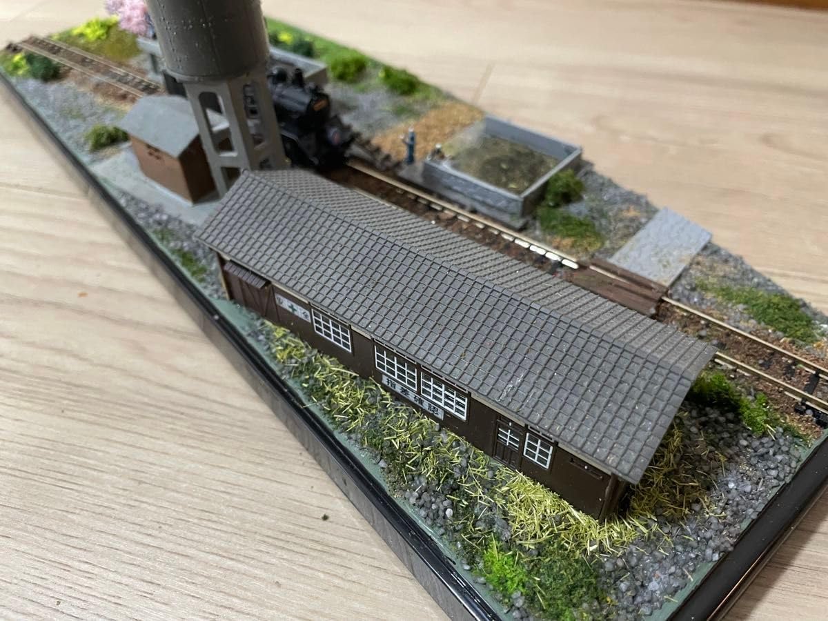 流通品】鉄道ジオラマ(レトロな給炭場)SL付き Nゲージ展示台 ジオラマ