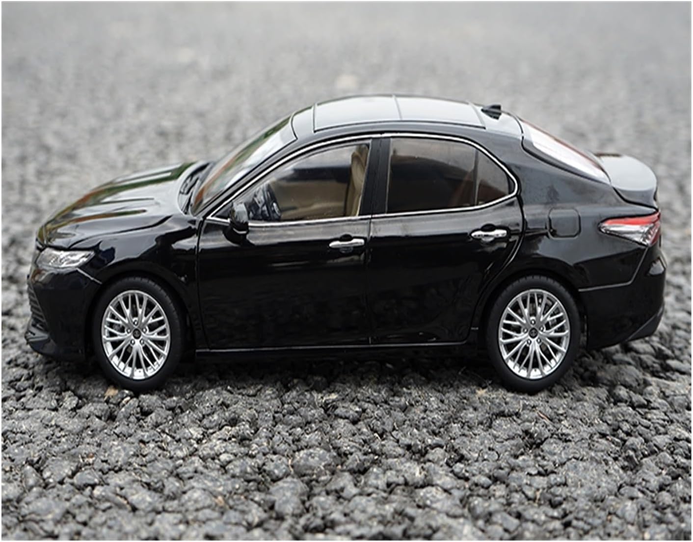 Original Toyota Camry 8th Generation Alloy ModelFor:Die-cast 1/18 Scale(B)