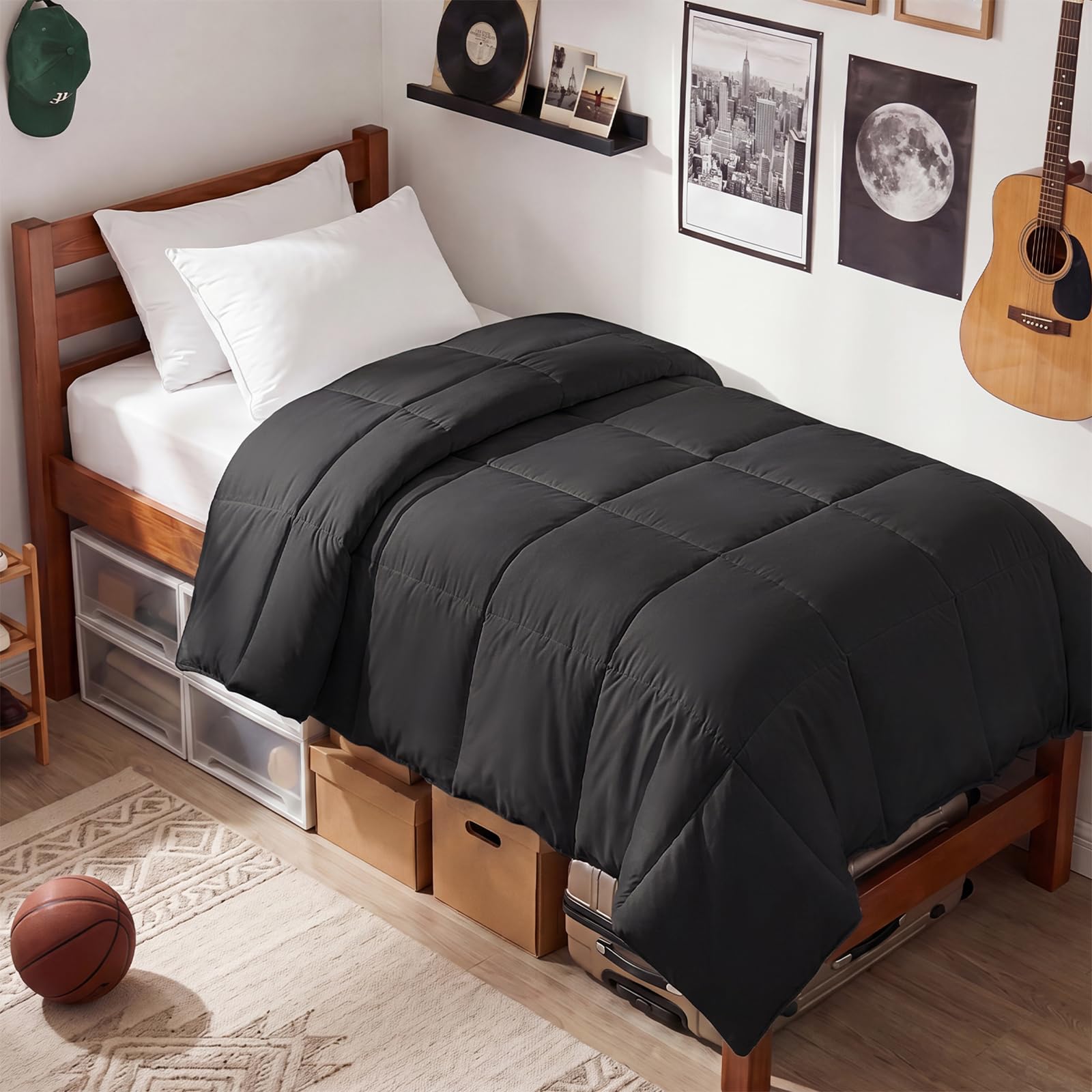EASELAND Twin Size Down Alternative Comforter, Black, 64x88 Inches