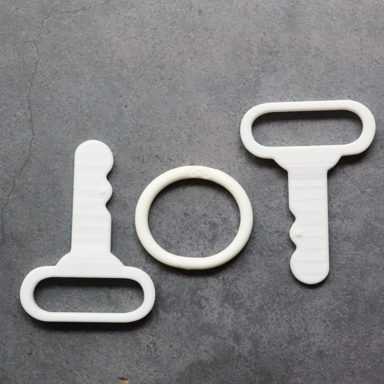 TEYOUYI Replacement Key for Little Tikes Cozy Coupe Accessories for Little Tikes Cozy Coupe Personalized Gifts for Toy Car to Kids 2pcs Black